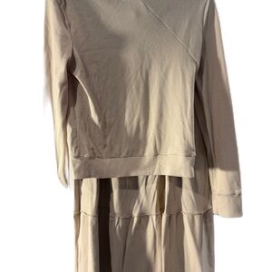 Beige sz l Long Sleeve ribbed top & skirt set